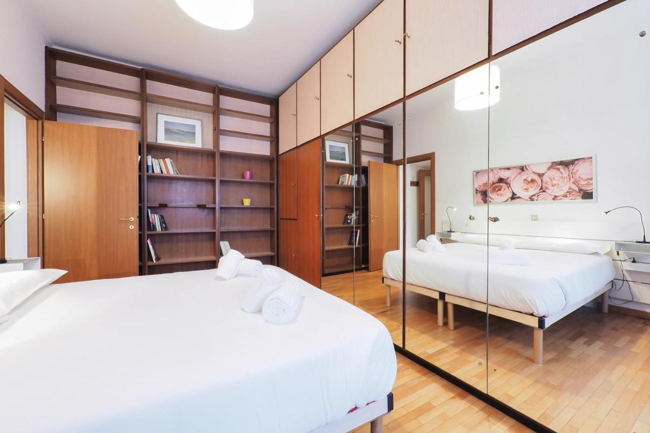Primopiano - Tolmezzo Apartment Milan Bagian luar foto
