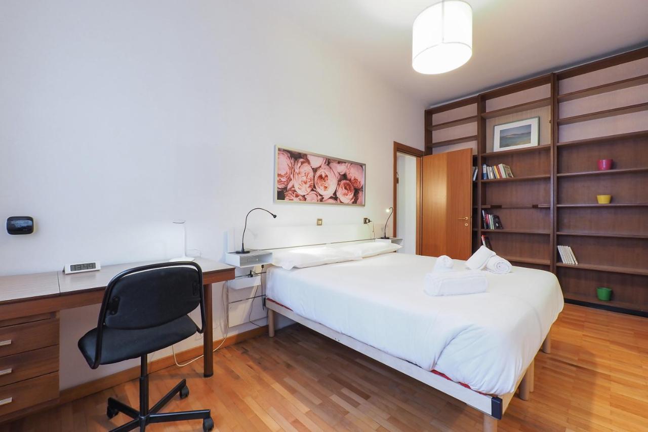 Primopiano - Tolmezzo Apartment Milan Bagian luar foto