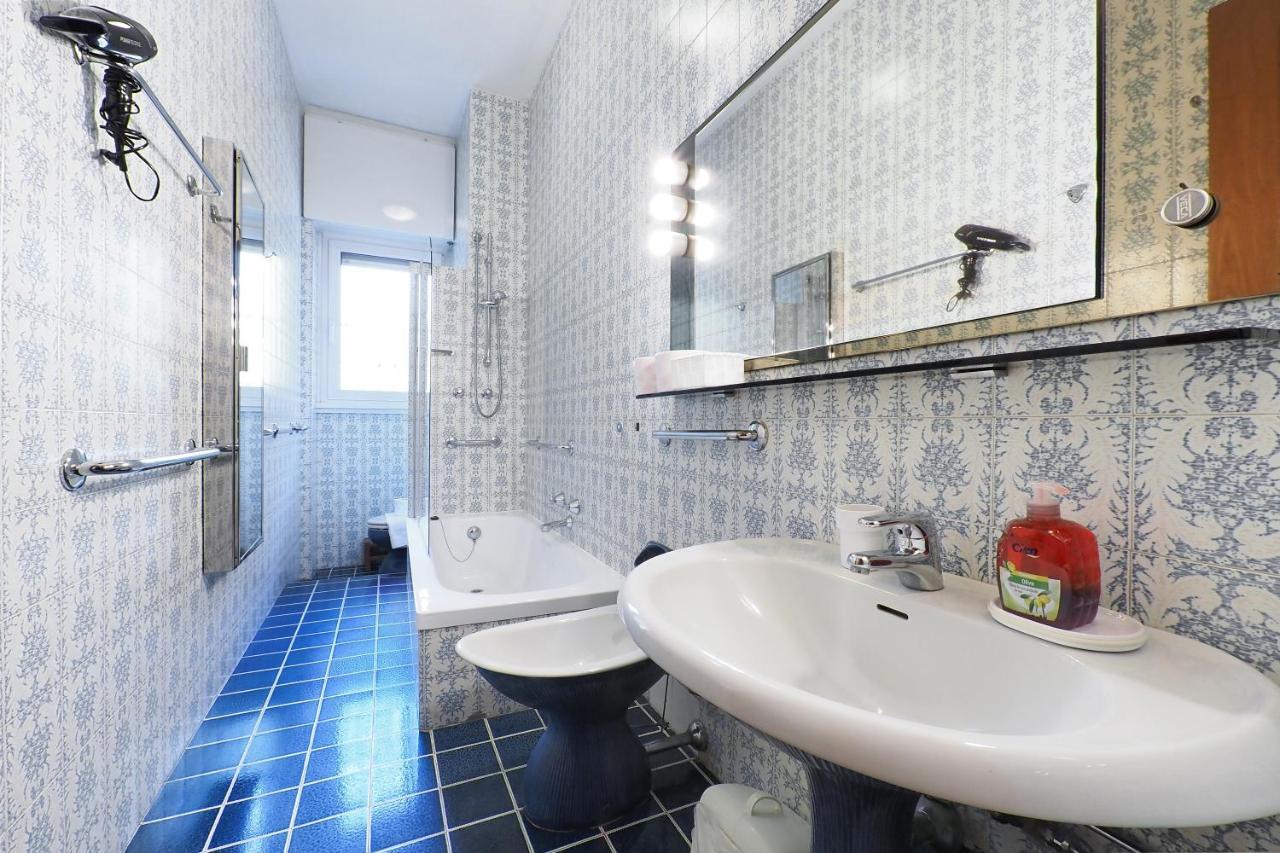 Primopiano - Tolmezzo Apartment Milan Bagian luar foto