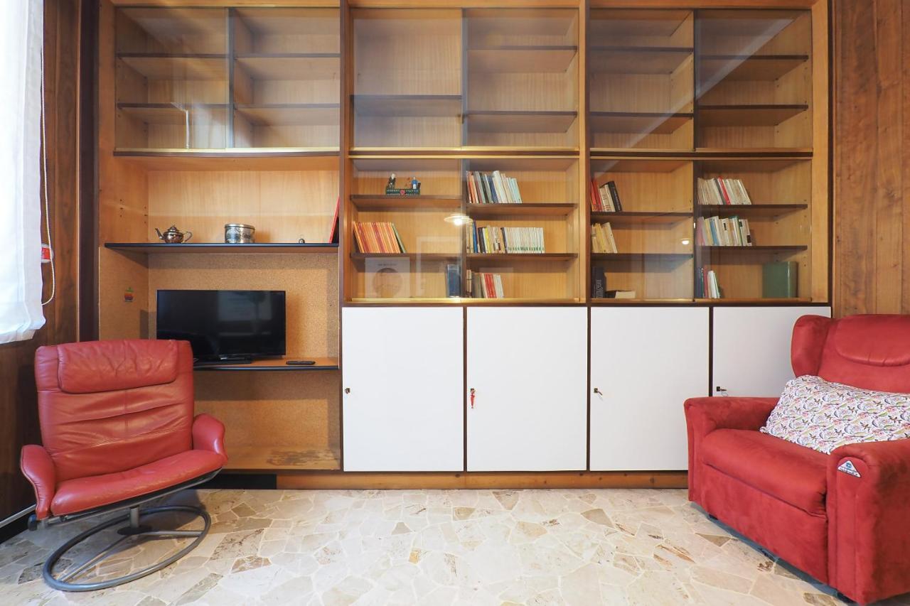 Primopiano - Tolmezzo Apartment Milan Bagian luar foto