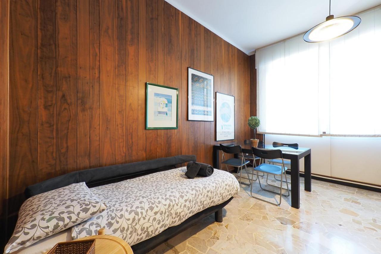 Primopiano - Tolmezzo Apartment Milan Bagian luar foto