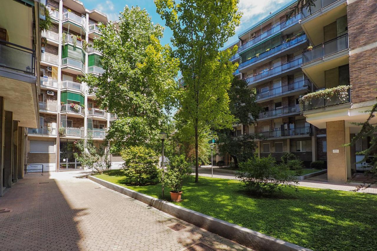 Primopiano - Tolmezzo Apartment Milan Bagian luar foto
